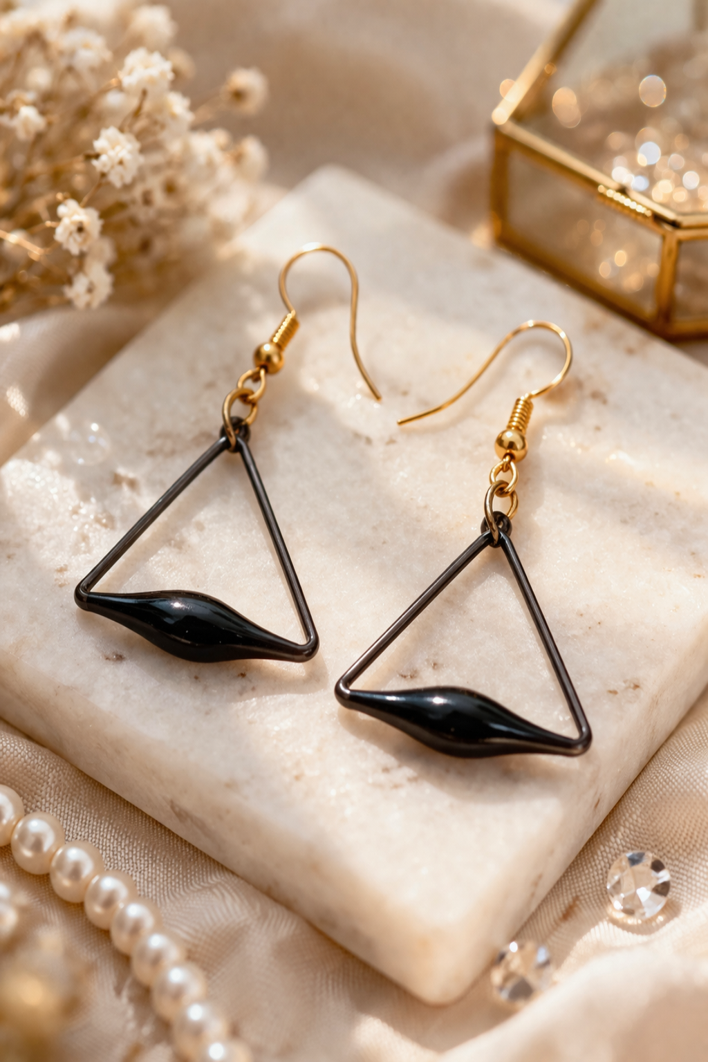 Black Triangle Earrings for Women Minimal Geometric Dangle Earrings